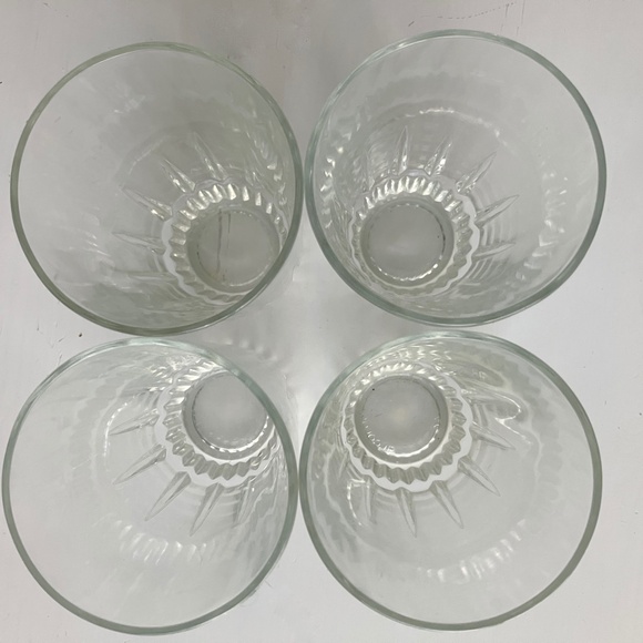 Vintage set of 4 8 oz (250ml) drinking glasses barware clear cutout  decoration - Picture 2 of 6